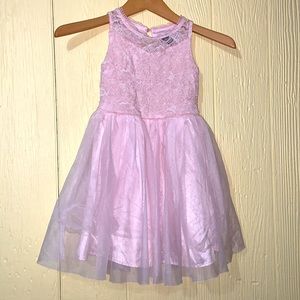 Girls dress